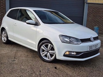 Used Volkswagen Polo 2017 for sale - 77298557: Photo