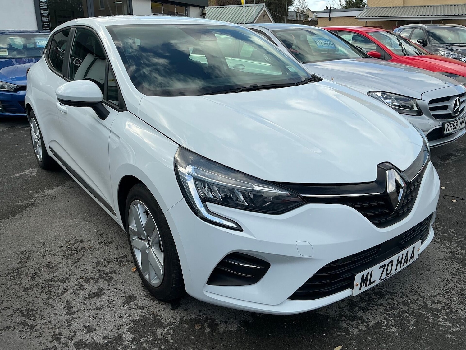 Used Renault Clio 2020 for sale - 76383252: Photo 1