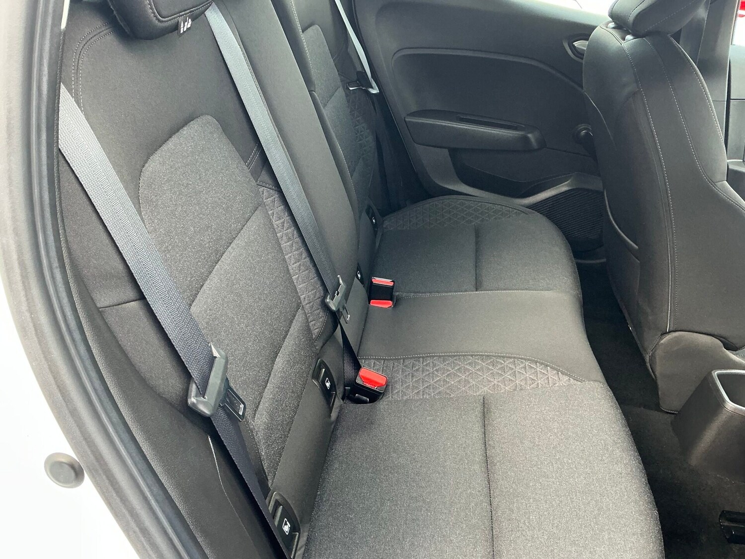 Used Renault Clio 2020 for sale - 76383252: Photo 16