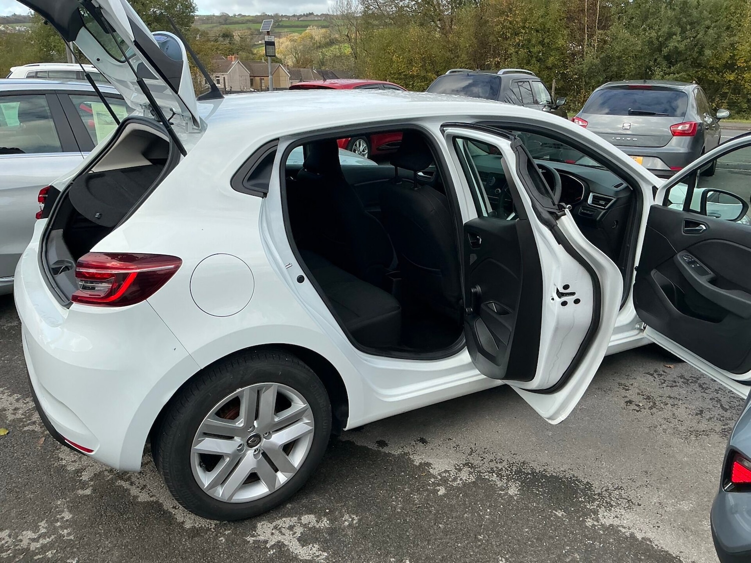 Used Renault Clio 2020 for sale - 76383252: Photo 19