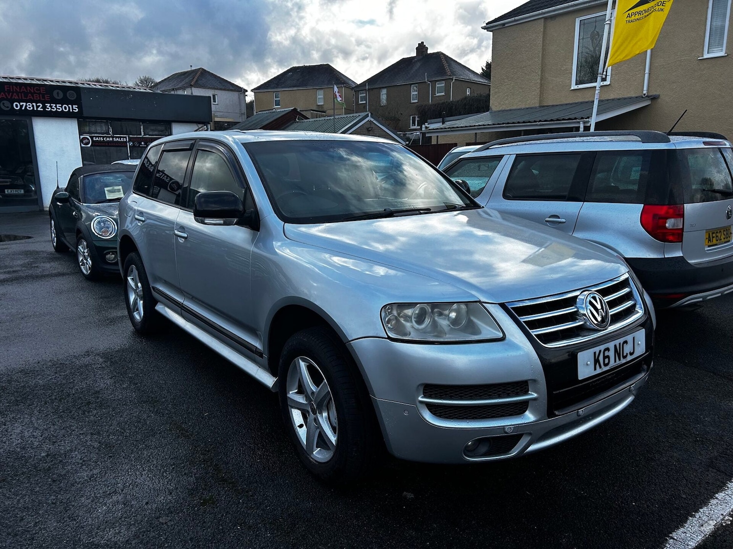 Used Volkswagen Touareg 2006 for sale - 77298559: Photo 2