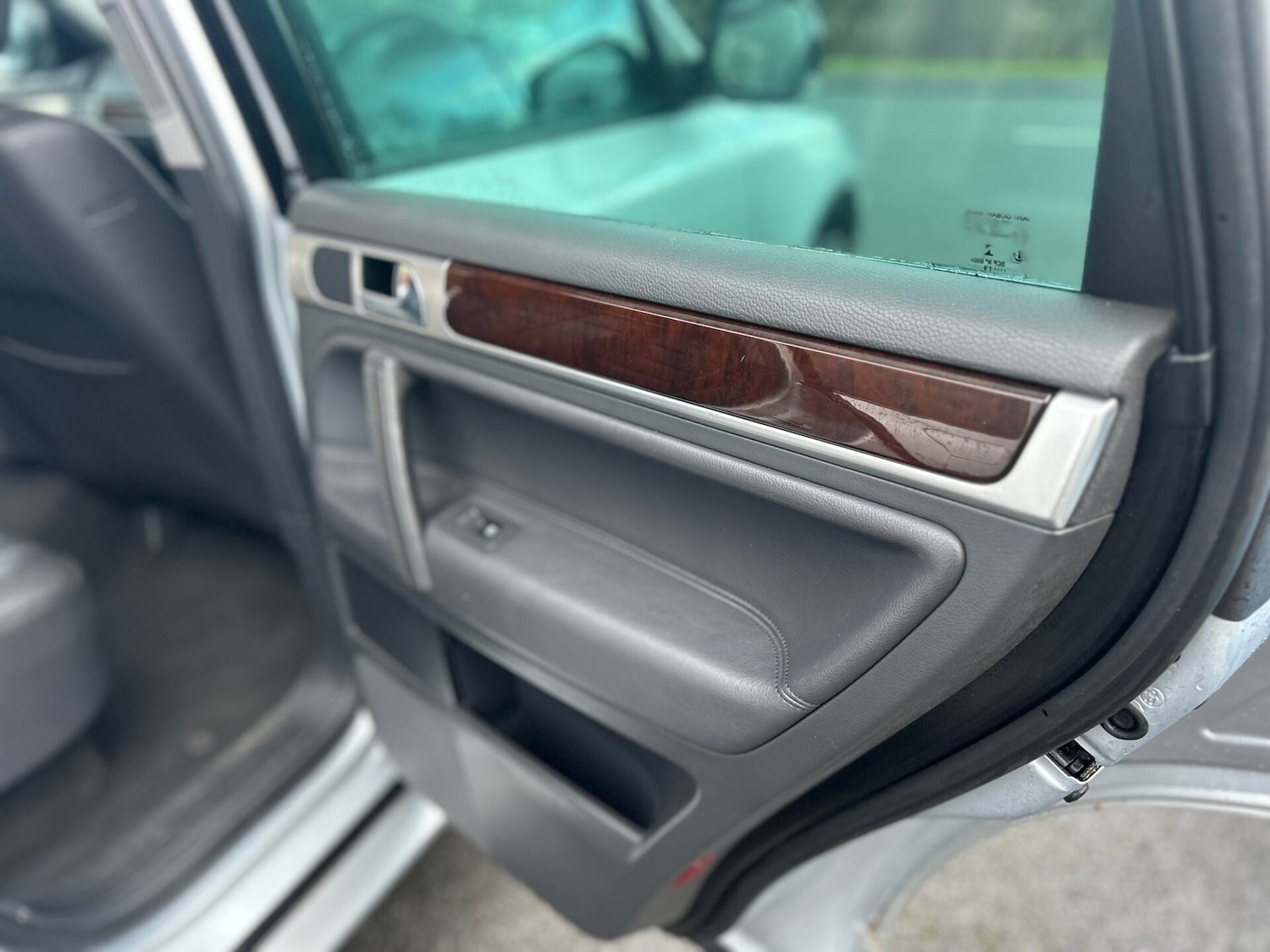 Used Volkswagen Touareg 2006 for sale - 77298559: Photo 36