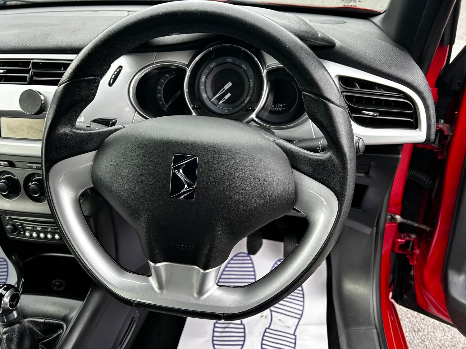 Used Citroen DS3 2014 for sale - 76148717: Photo 12