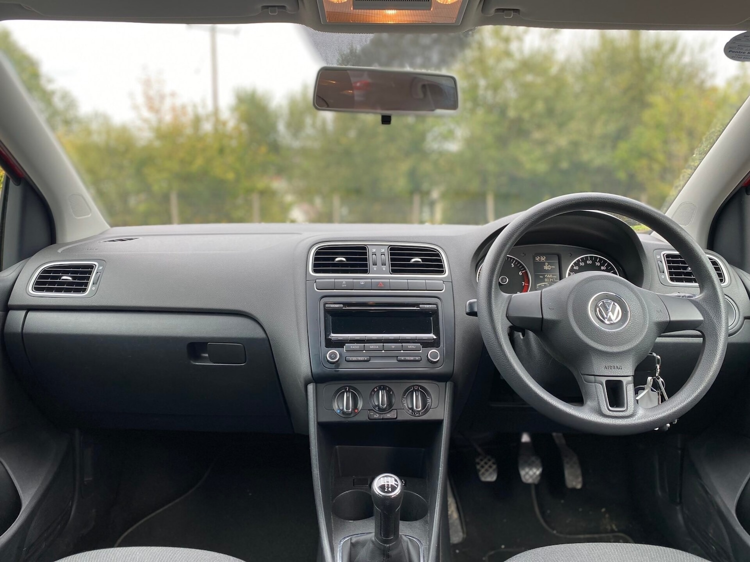 Used Volkswagen Polo 2012 for sale - 76287061: Photo 6