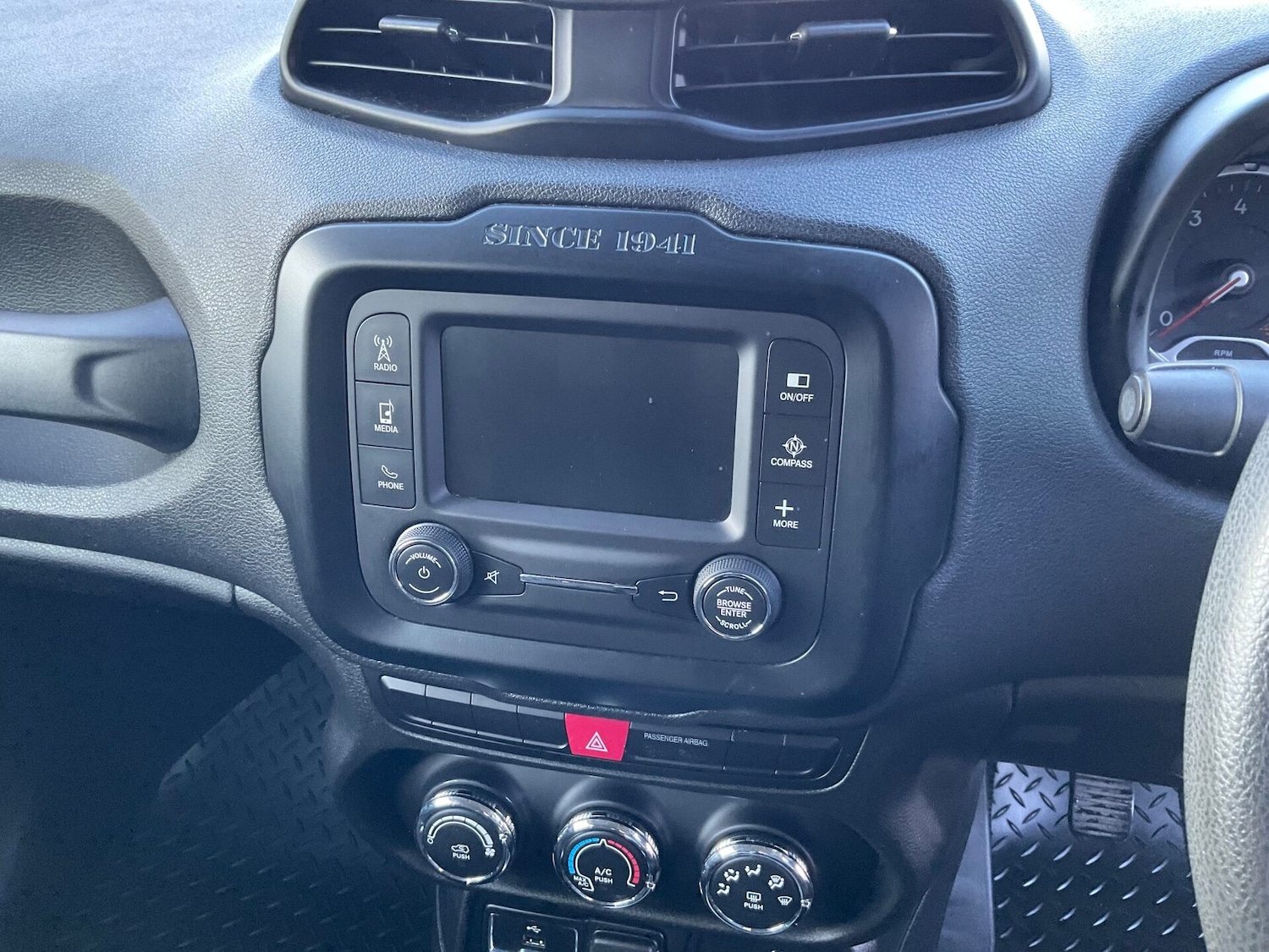 Used Jeep Renegade 2015 for sale - 77234557: Photo 13