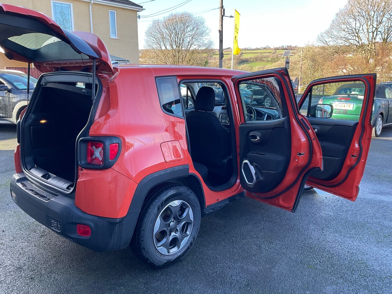 Used Jeep Renegade 2015 for sale - 77234557: Photo 9