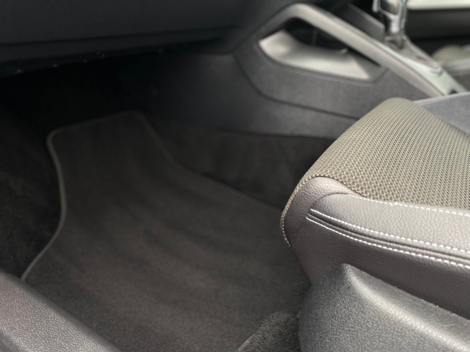 Used Volkswagen Scirocco 2016 for sale - 76207599: Photo 28