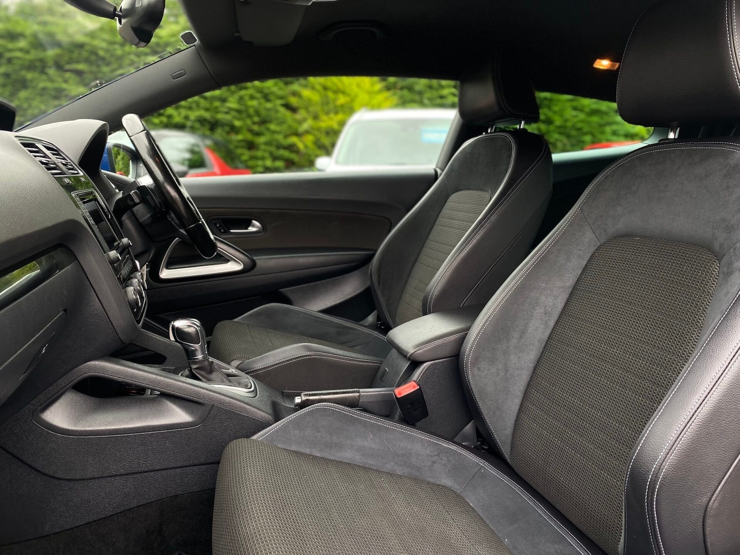 Used Volkswagen Scirocco 2016 for sale - 76207599: Photo 4