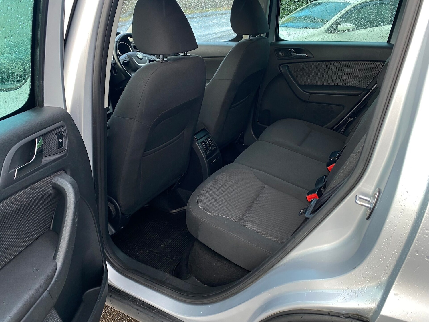 Used Skoda Yeti 2012 for sale - 77302847: Photo 13