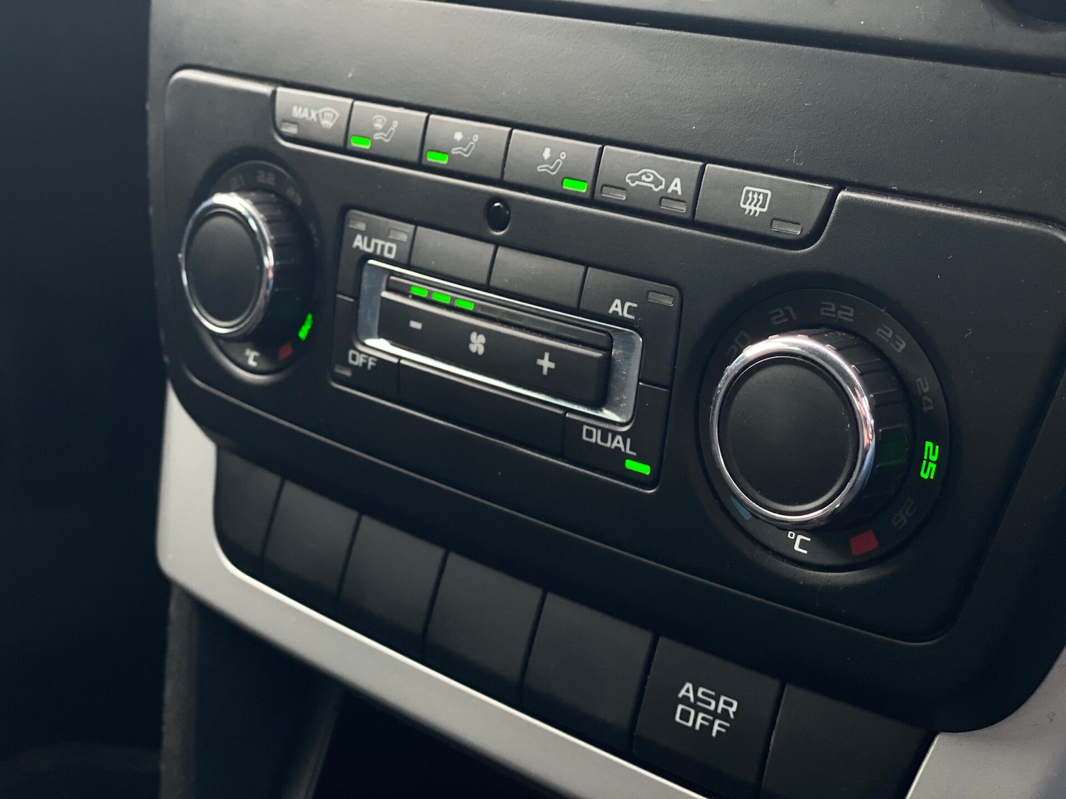 Used Skoda Yeti 2012 for sale - 77302847: Photo 20