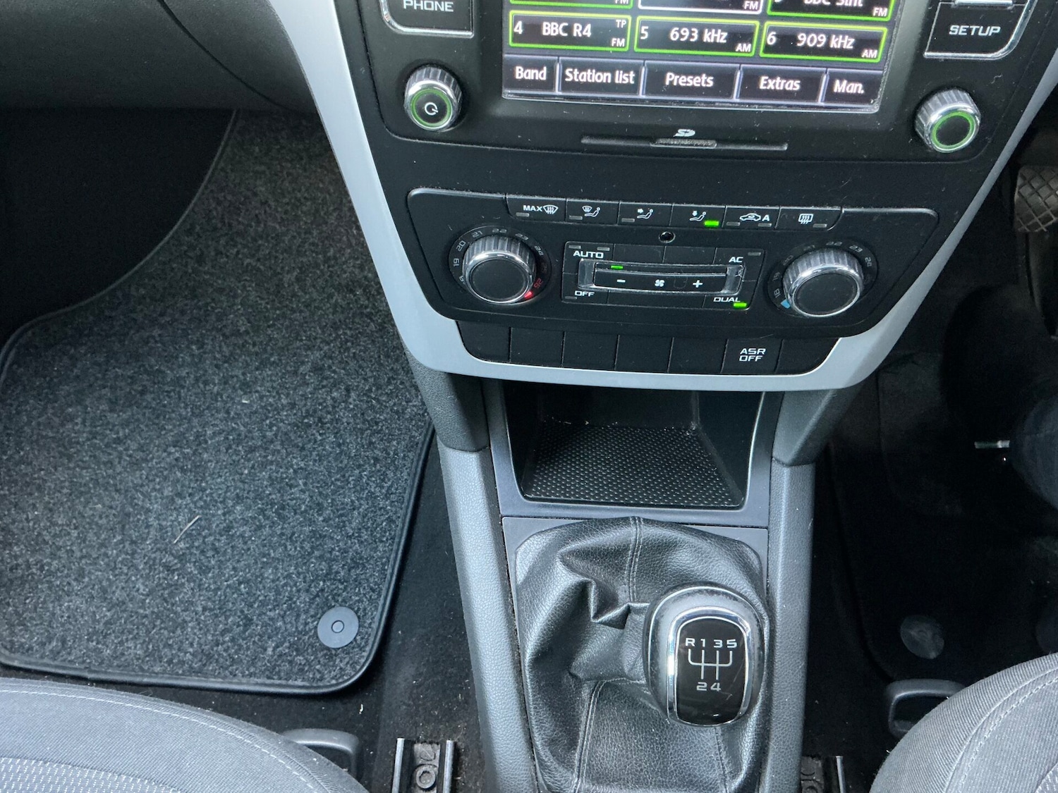 Used Skoda Yeti 2011 for sale - 76428825: Photo 14