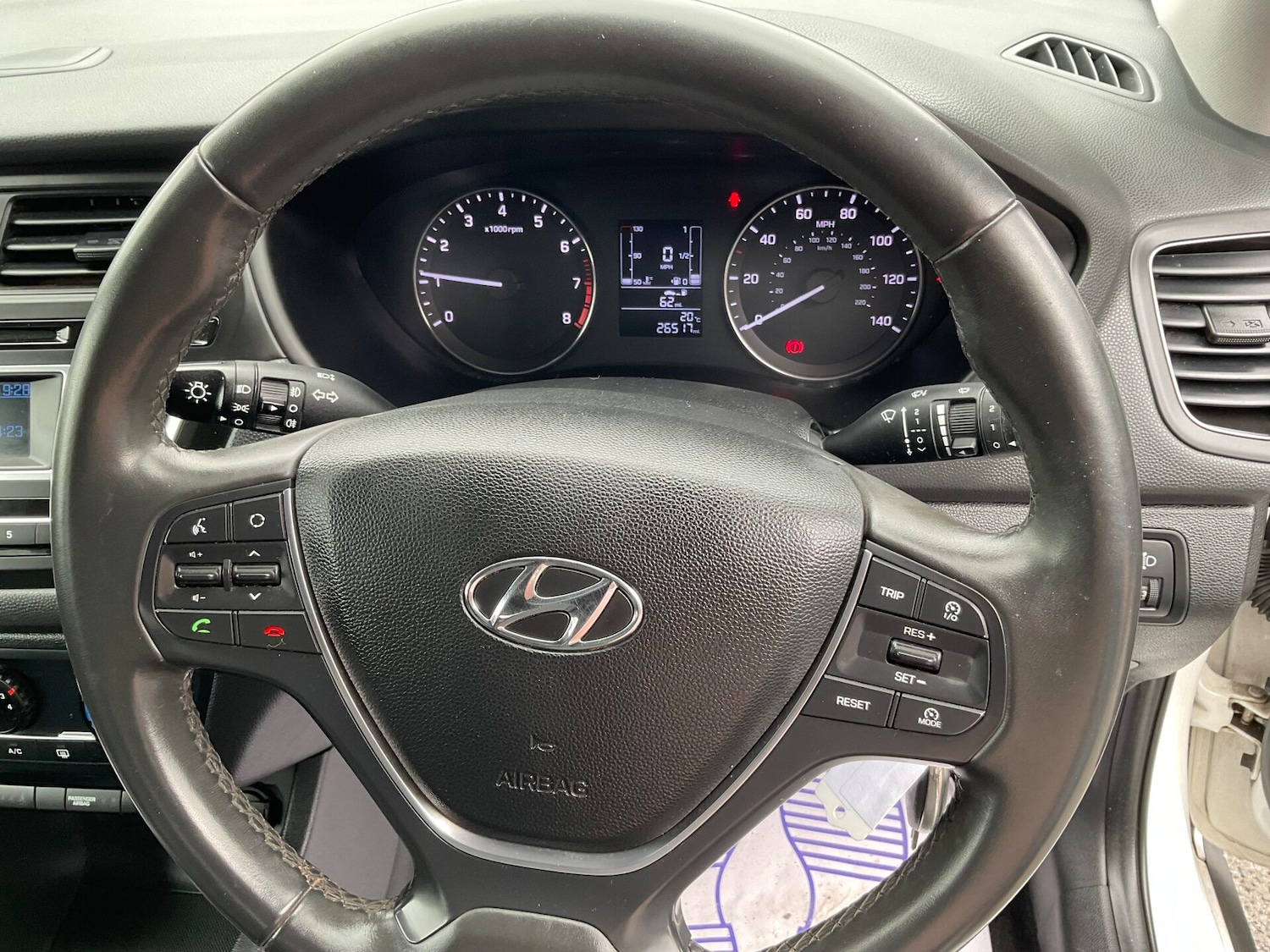 Used Hyundai i20 2017 for sale - 77889275: Photo 11