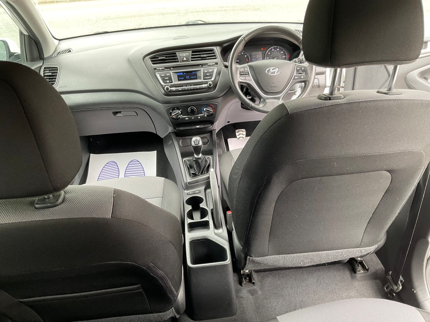 Used Hyundai i20 2017 for sale - 77889275: Photo 17