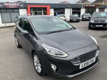 2019 - TITANIUM 5-Door