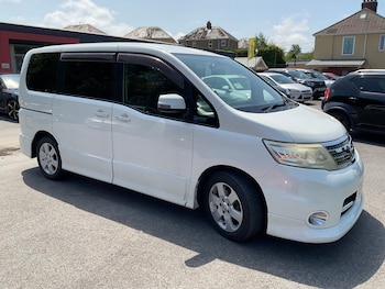 Used Nissan Serena  for sale - 75425584: Photo