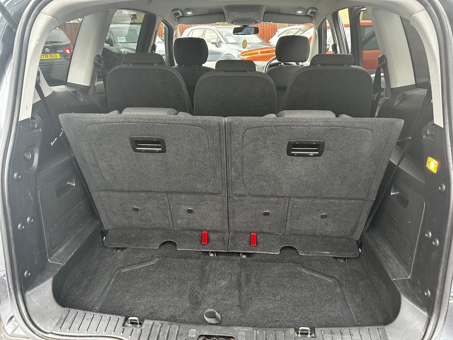 Used Ford S-Max 2010 for sale - 77324632: Photo 14