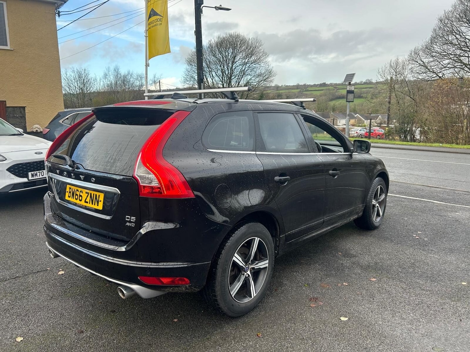 Used Volvo XC60 2016 for sale - 76829680: Photo 2