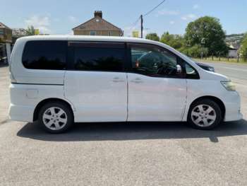 Used Nissan Serena  for sale - 74974731: Photo