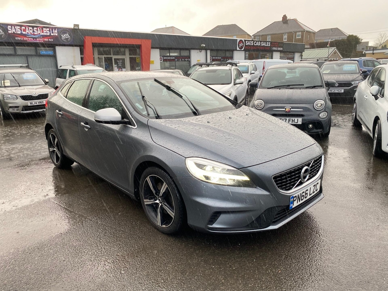 Used Volvo V40 2016 for sale - 77298558: Photo 1