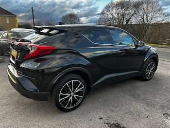 Used Toyota C-HR 2017 for sale - 77435957: Photo