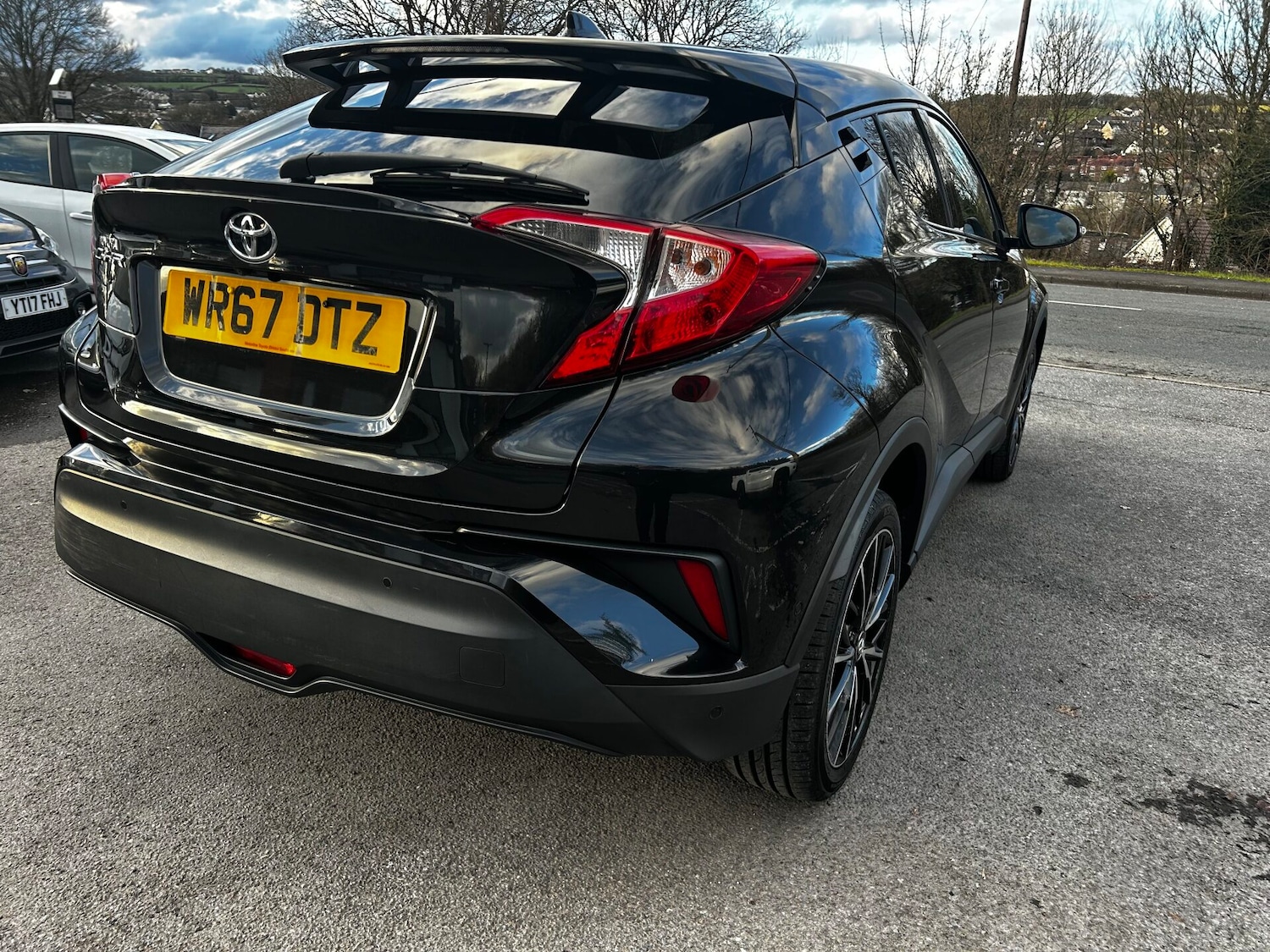 Used Toyota C-HR 2017 for sale - 77435957: Photo 5