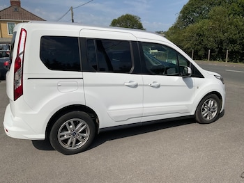 Used Ford Tourneo Connect 2020 for sale - 75557472: Photo