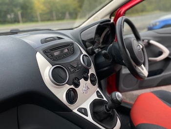 Used Ford Ka 2015 for sale - 76211435: Photo