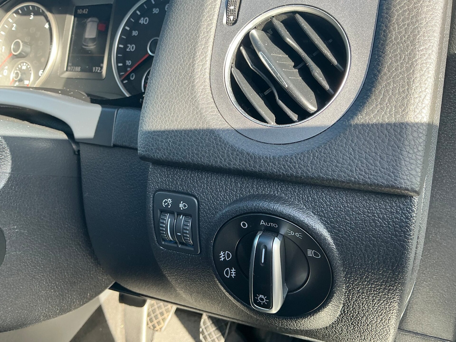 Used Volkswagen Tiguan 2016 for sale - 76381991: Photo 10