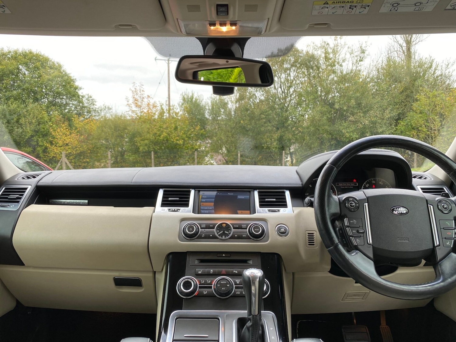 Used Land Rover Range Rover Sport 2011 for sale - 76320808: Photo 2