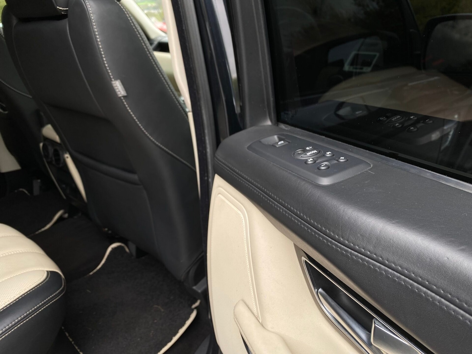 Used Land Rover Range Rover Sport 2011 for sale - 76320808: Photo 20
