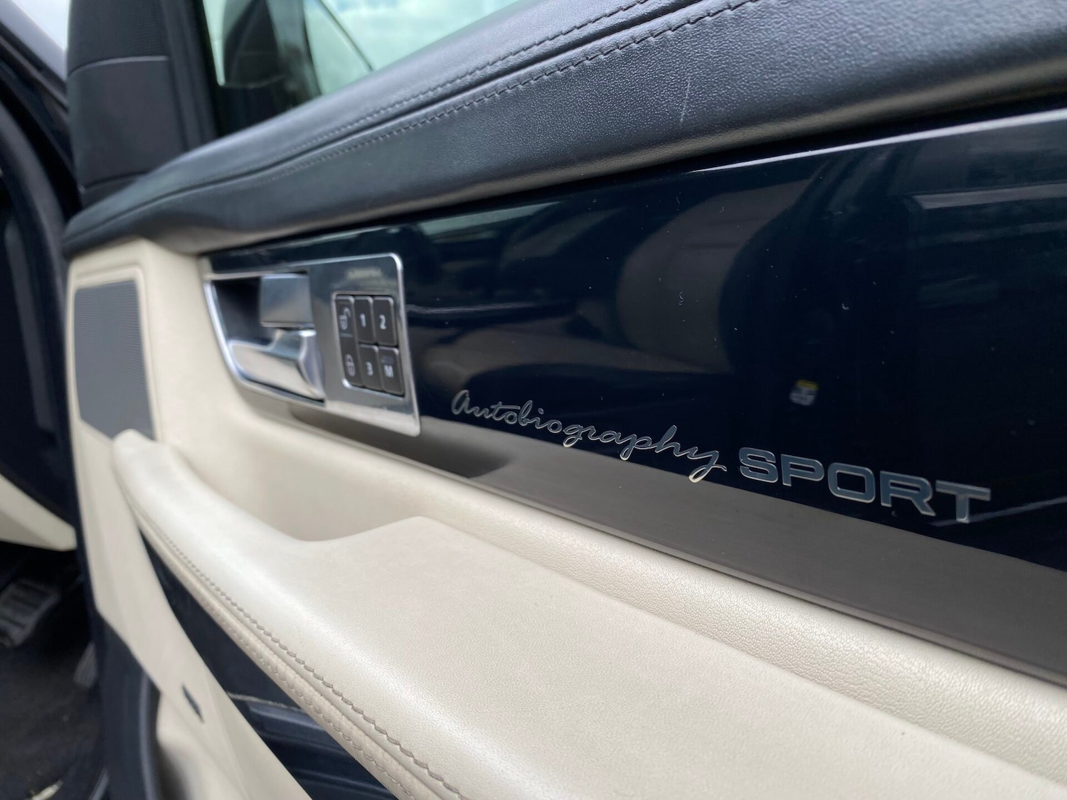 Used Land Rover Range Rover Sport 2011 for sale - 76320808: Photo 28