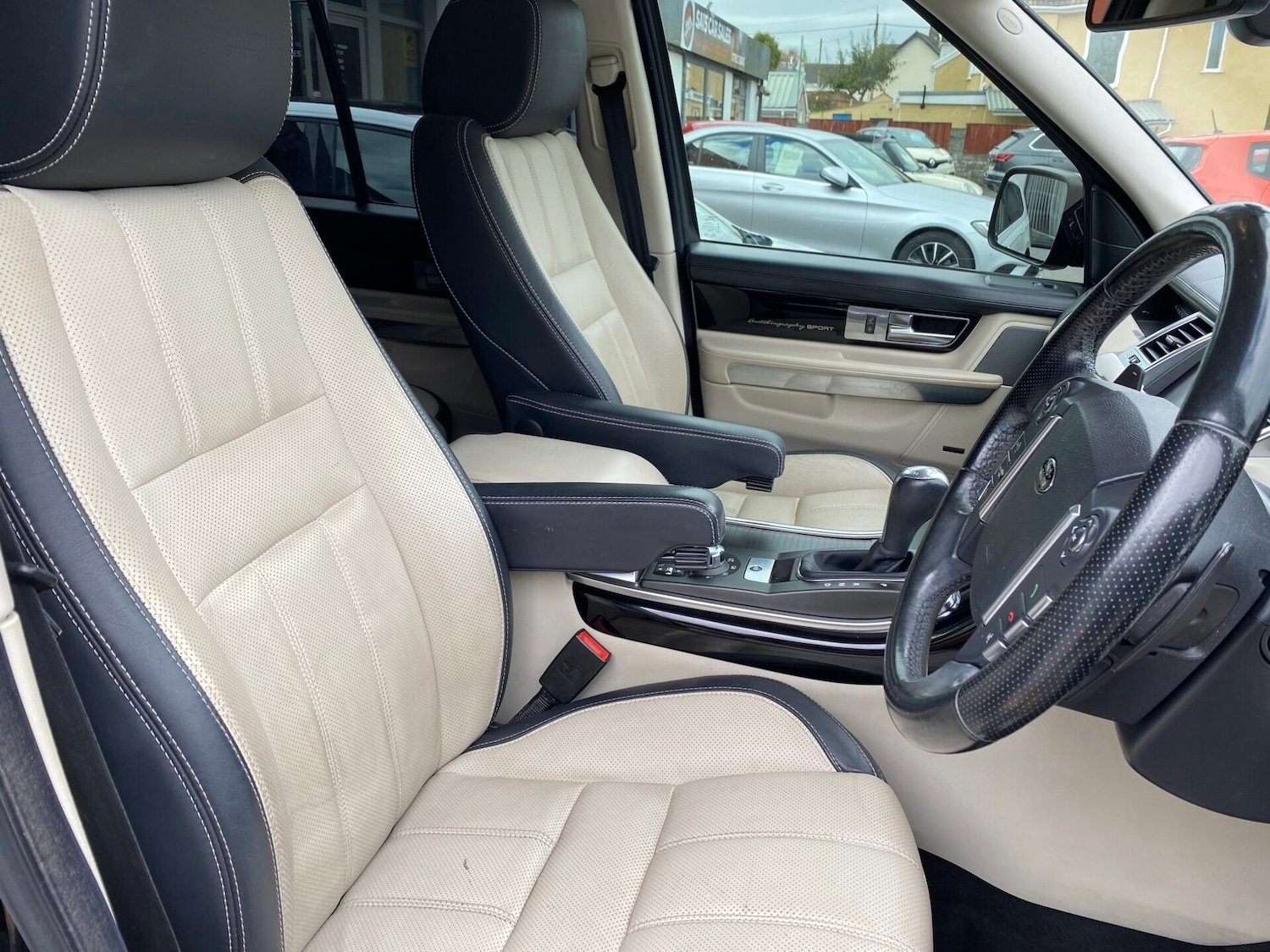 Used Land Rover Range Rover Sport 2011 for sale - 76320808: Photo 8