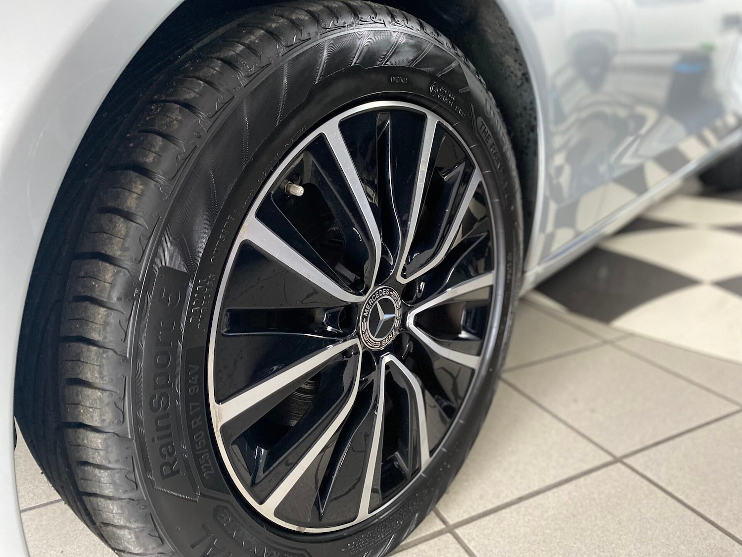 Used Mercedes-Benz C Class 2018 for sale - 76207600: Photo 17