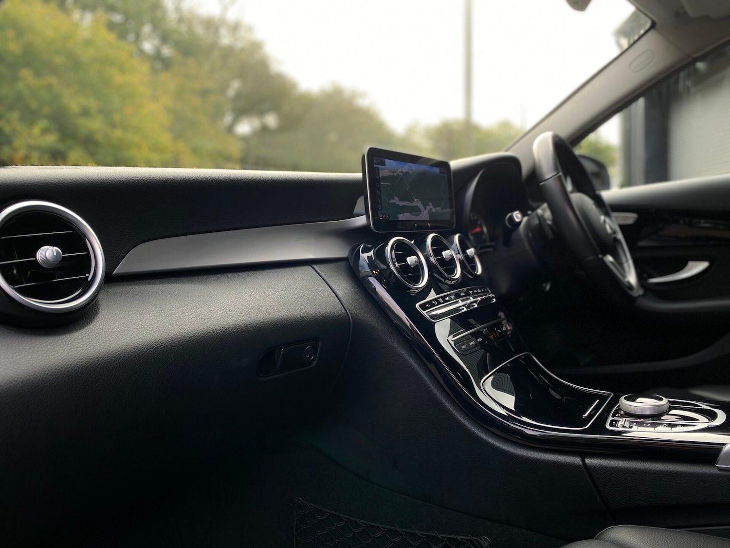 Used Mercedes-Benz C Class 2018 for sale - 76207600: Photo 21