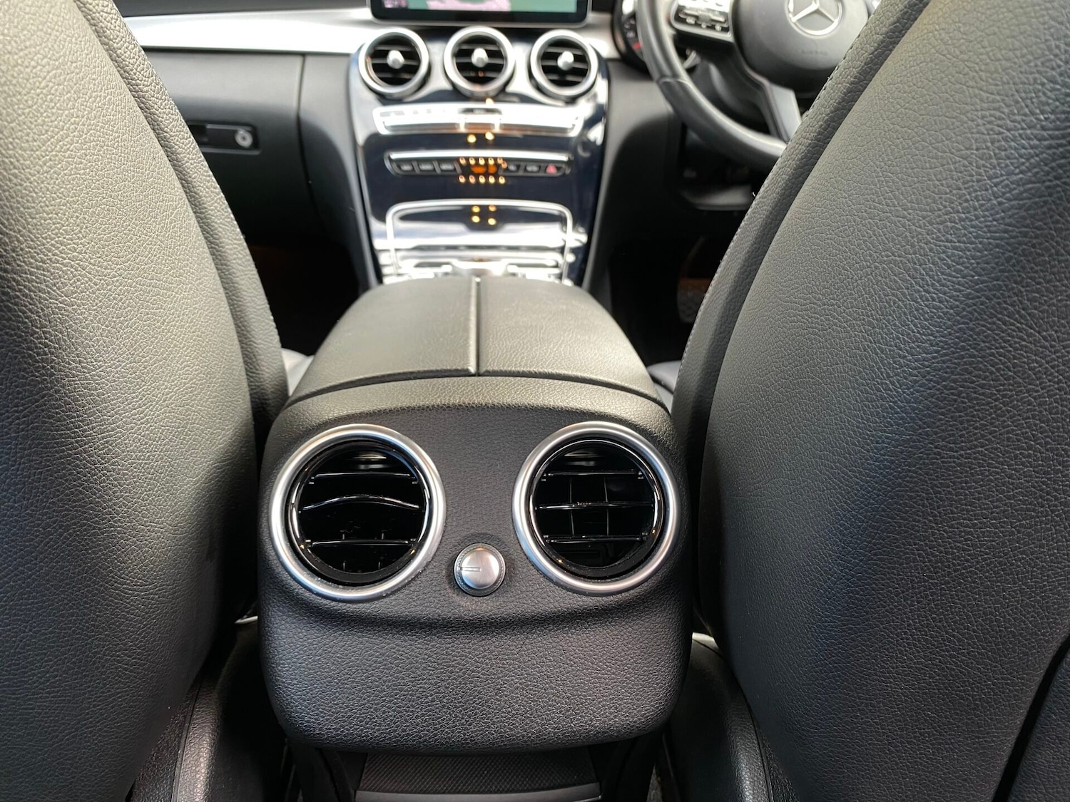 Used Mercedes-Benz C Class 2018 for sale - 76207600: Photo 24