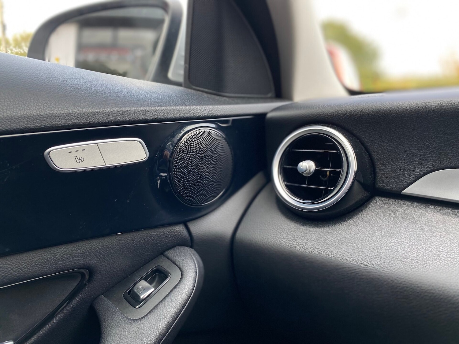 Used Mercedes-Benz C Class 2018 for sale - 76207600: Photo 27