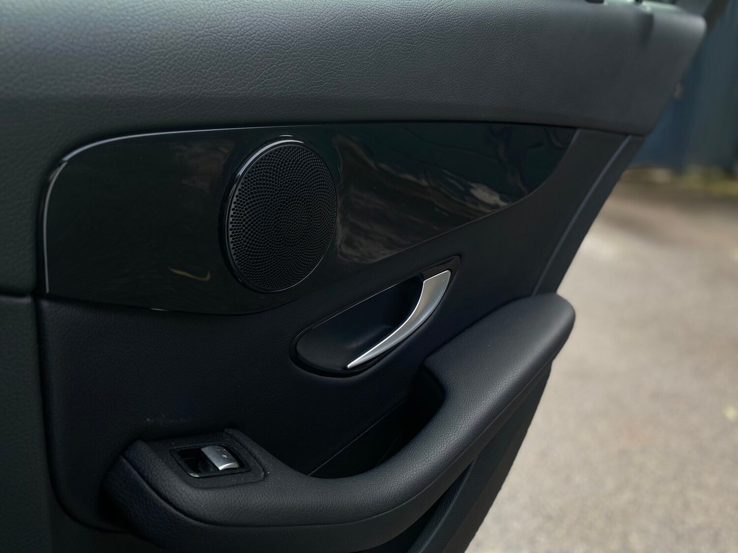 Used Mercedes-Benz C Class 2018 for sale - 76207600: Photo 34