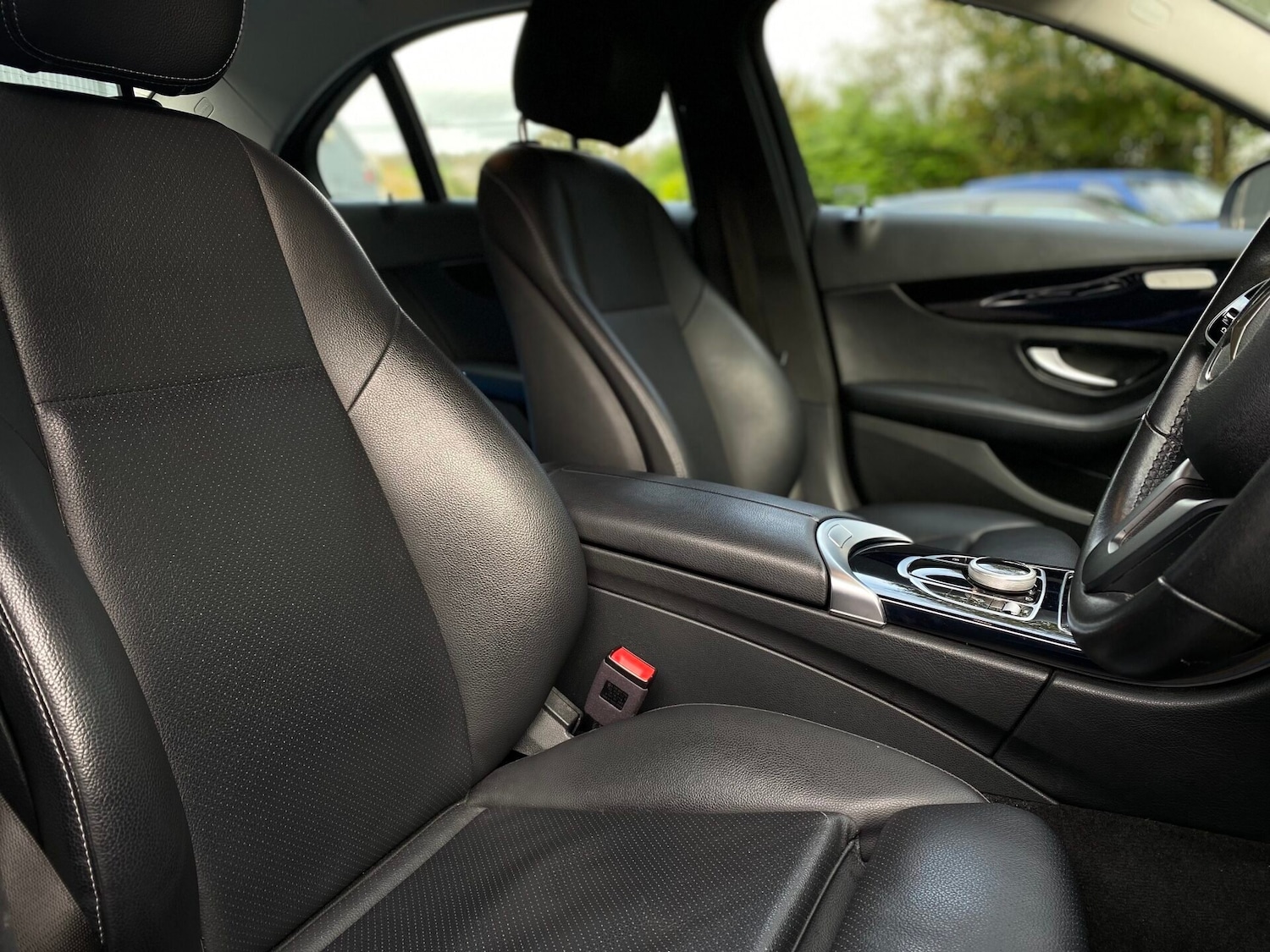 Used Mercedes-Benz C Class 2018 for sale - 76207600: Photo 6