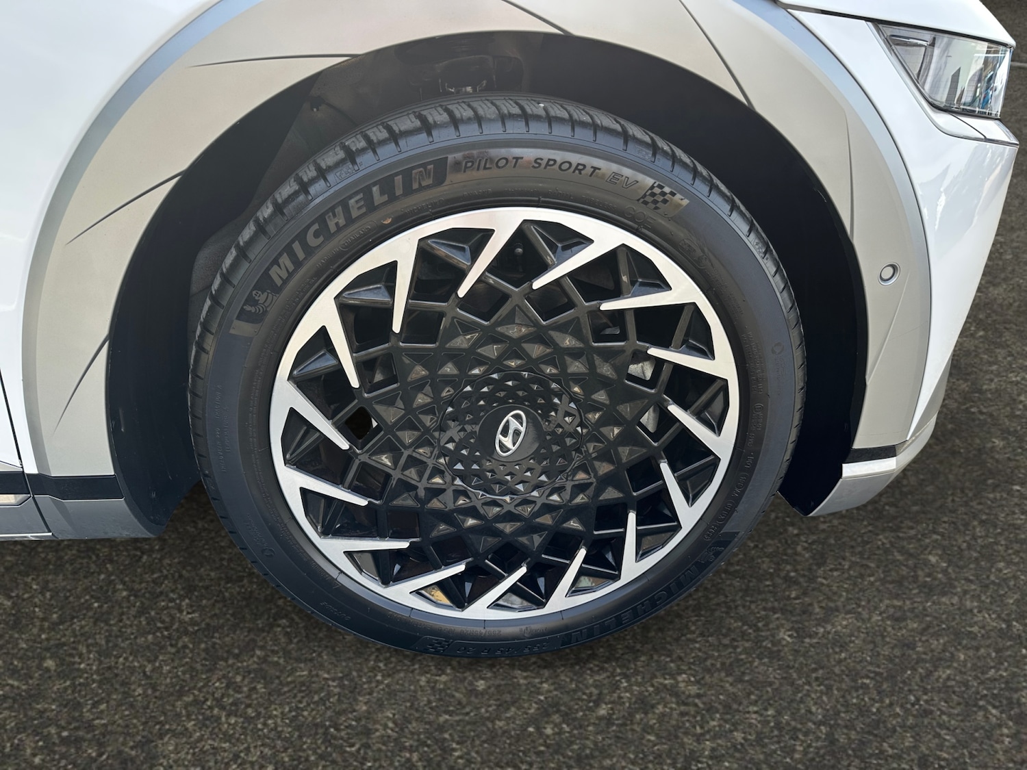 Used Hyundai IONIQ 5 2024 for sale - 76533848: Photo 10