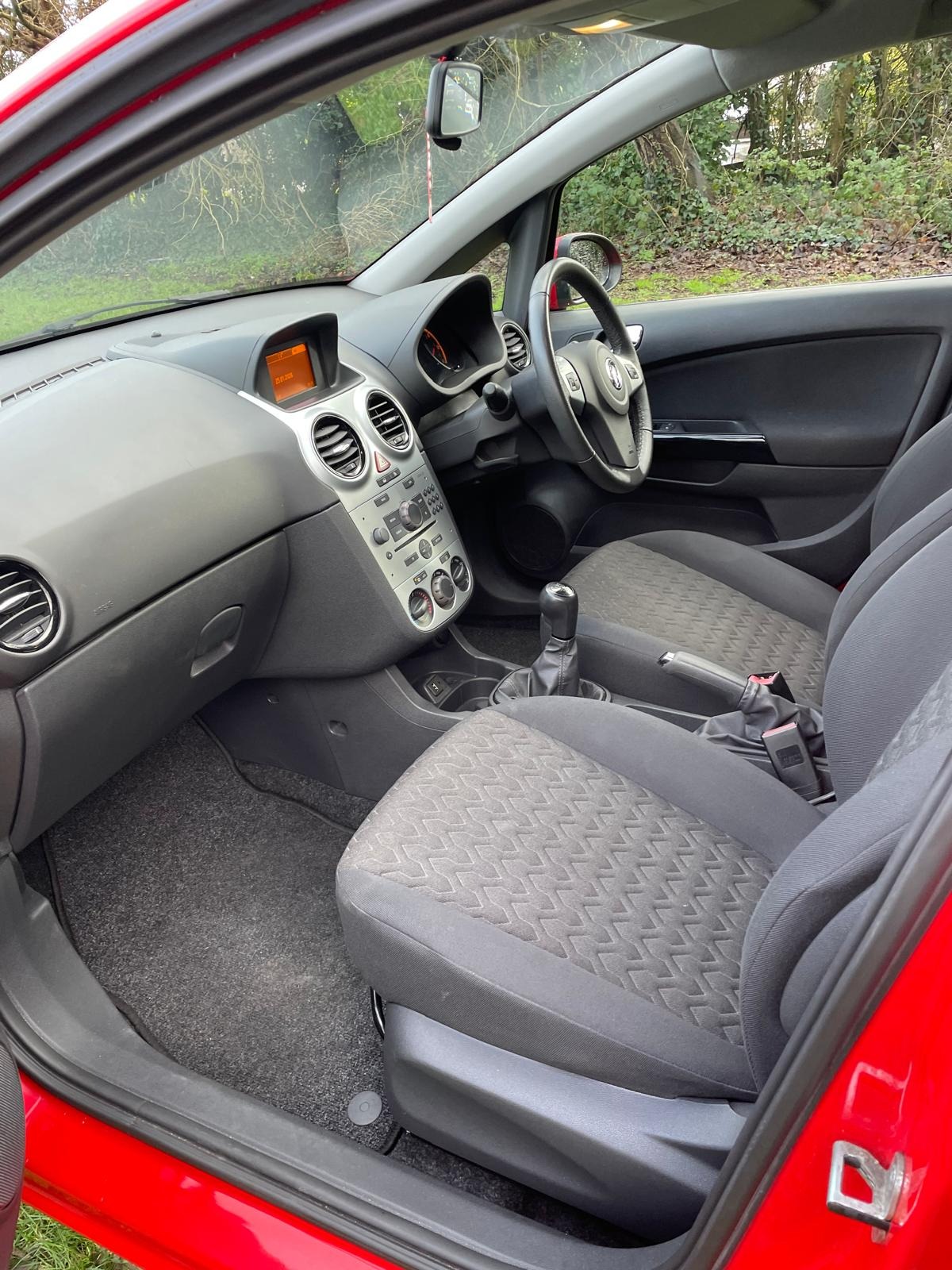 Used Vauxhall Corsa 2013 for sale - 77319886: Photo 9