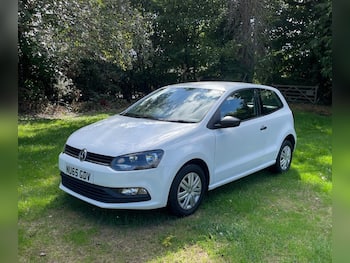 Used Volkswagen Polo 2015 for sale - 79840439: Photo