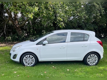 Used Vauxhall Corsa 2013 for sale - 76098807: Photo