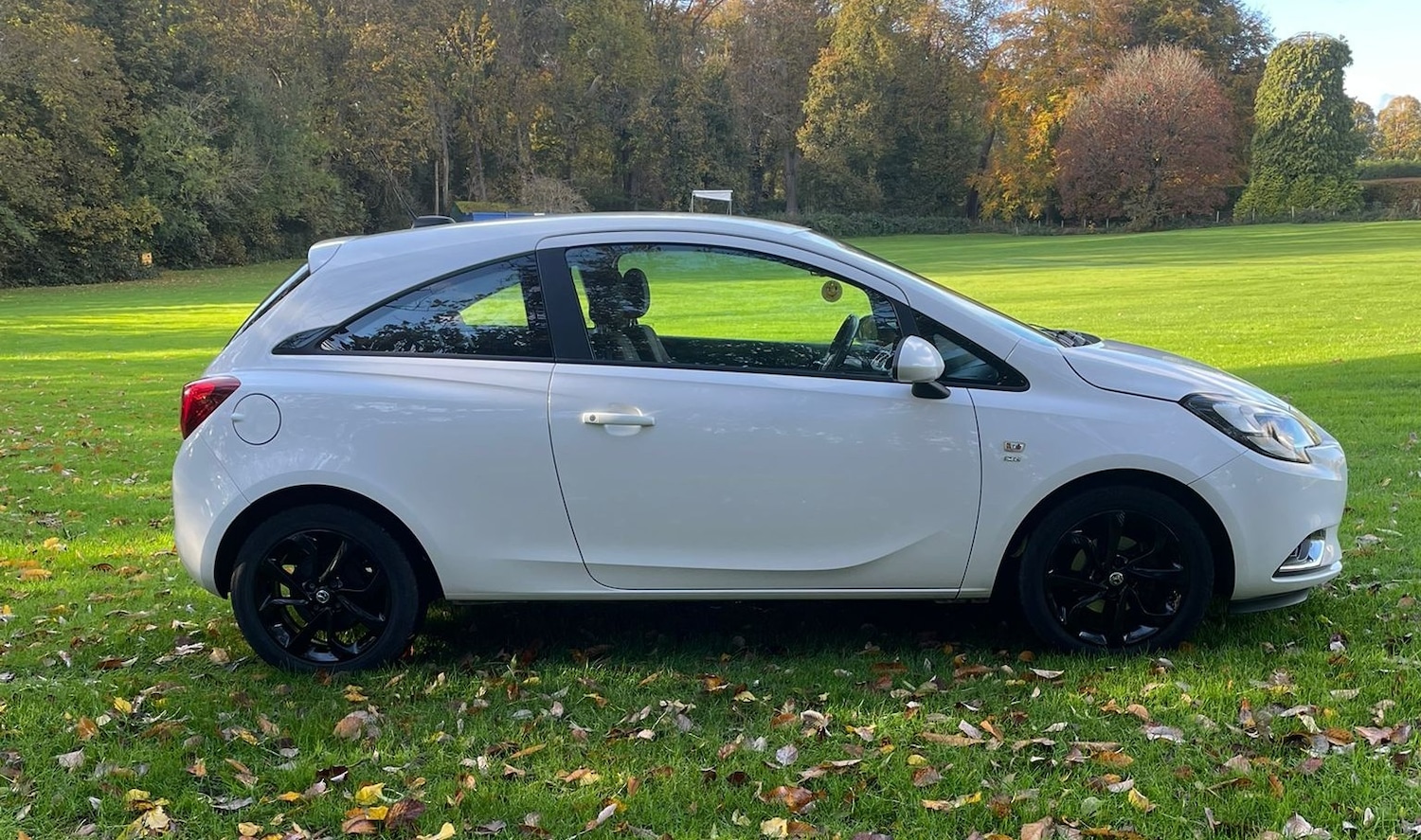 Used Vauxhall Corsa 2016 for sale - 76471317: Photo 1