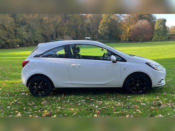 Vauxhall - Corsa