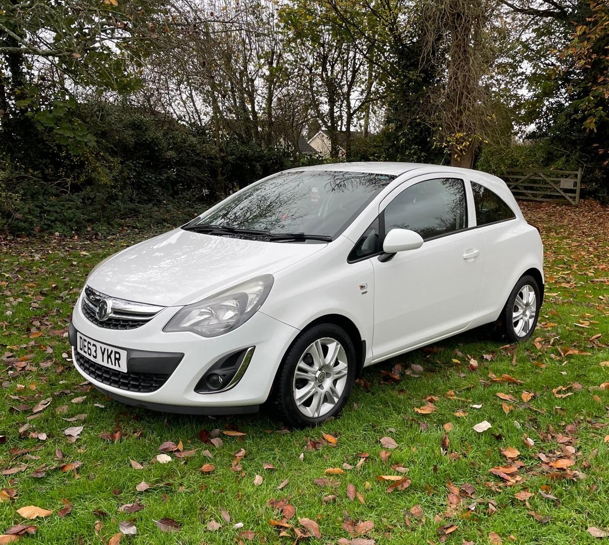 Used Vauxhall Corsa 2013 for sale - 76547998: Photo 1