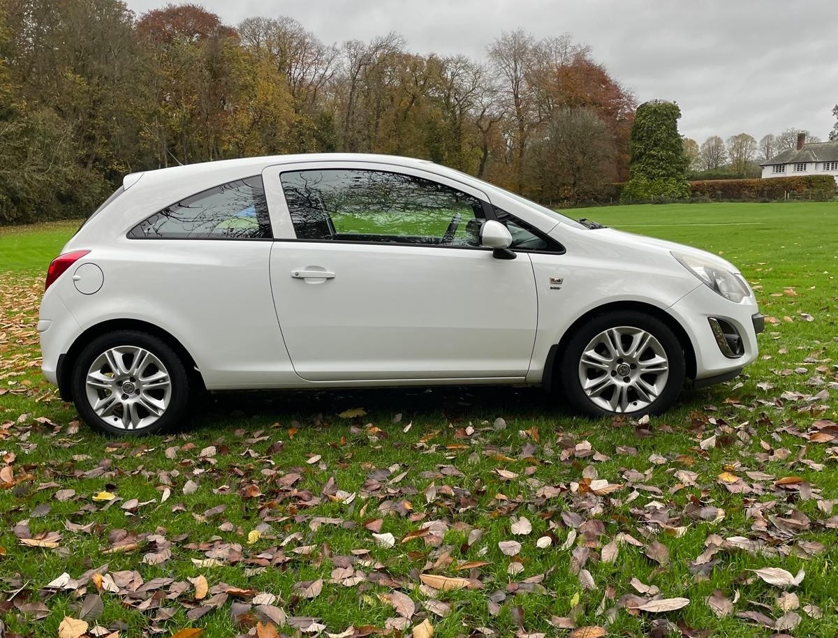 Used Vauxhall Corsa 2013 for sale - 76547998: Photo 3