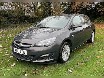 Used Vauxhall Astra 2013 for sale - 76527336: Photo