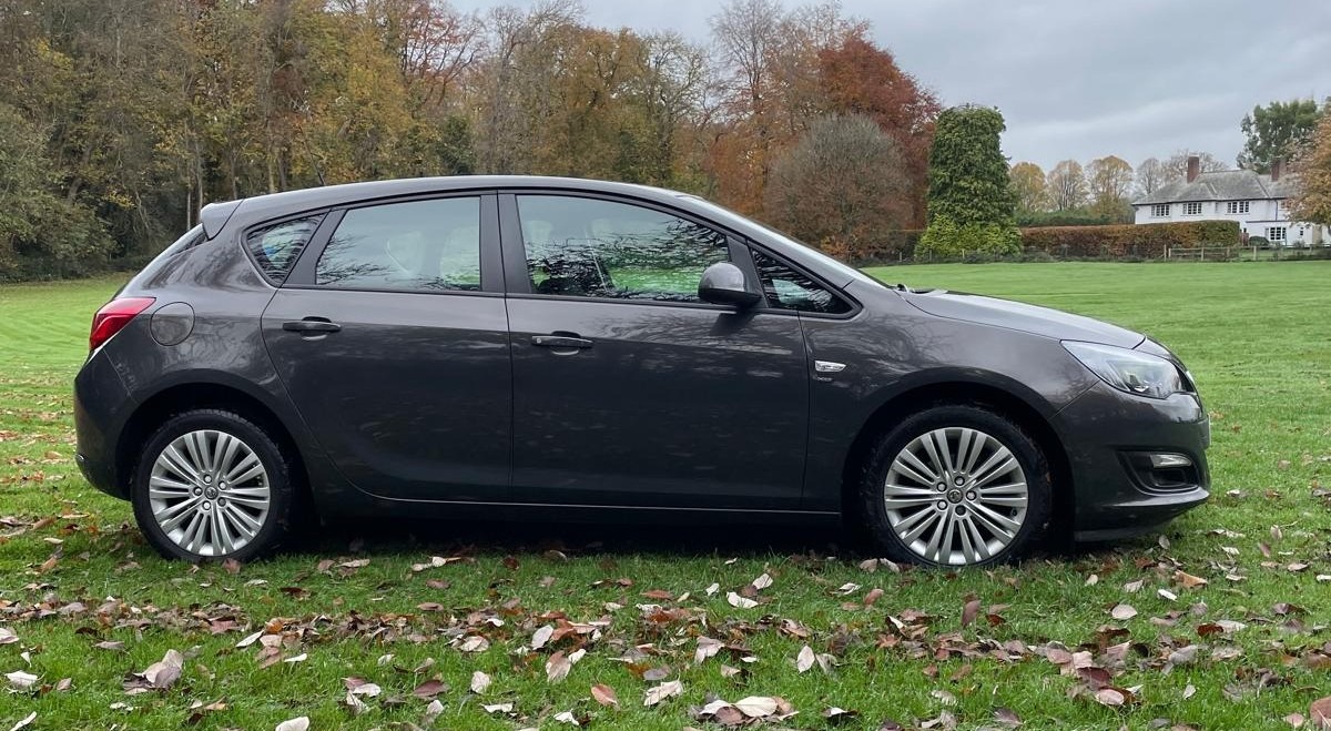 Used Vauxhall Astra 2013 for sale - 76527336: Photo 4