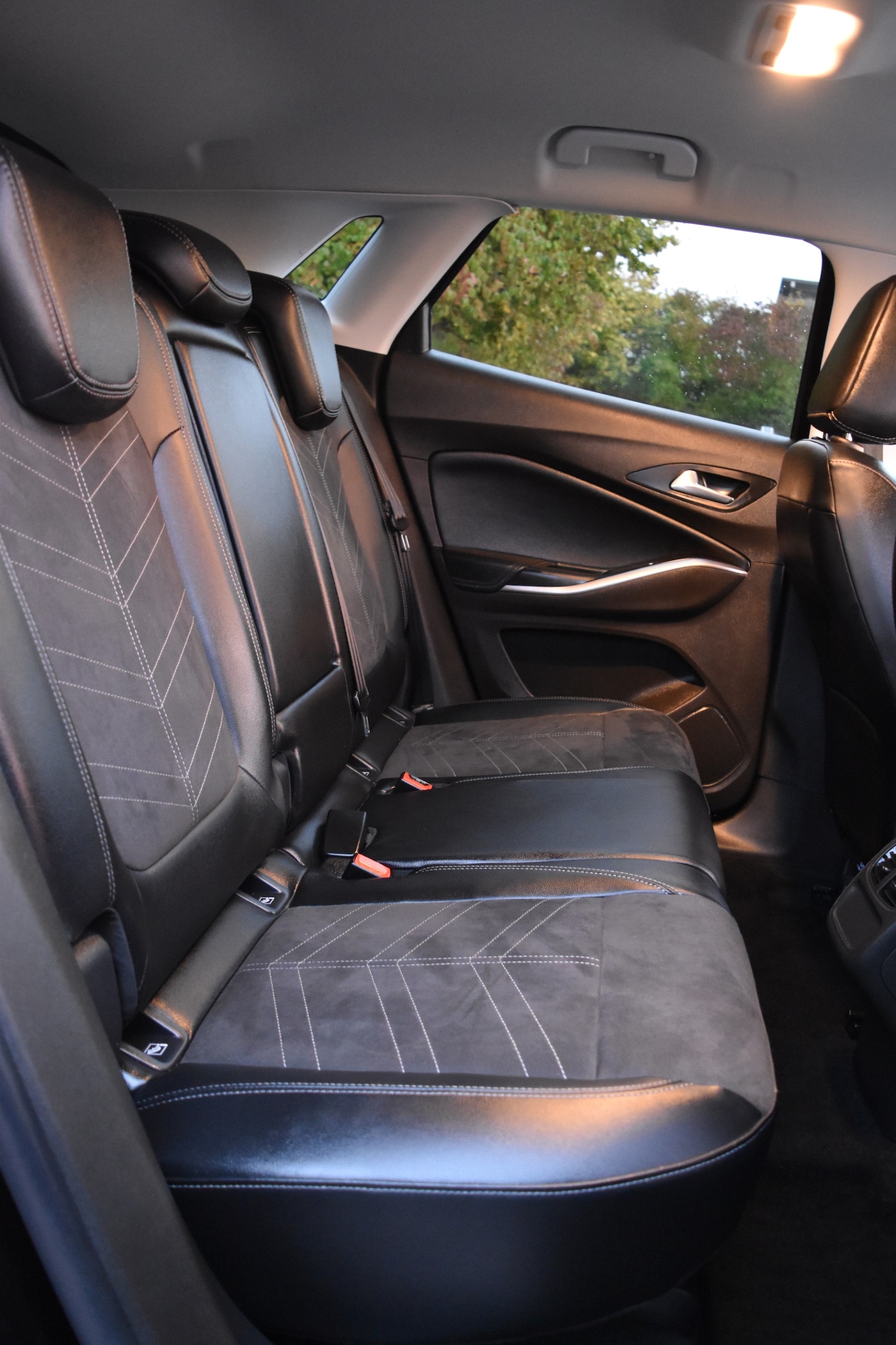 Used Vauxhall Grandland 2023 for sale - 76306090: Photo 9