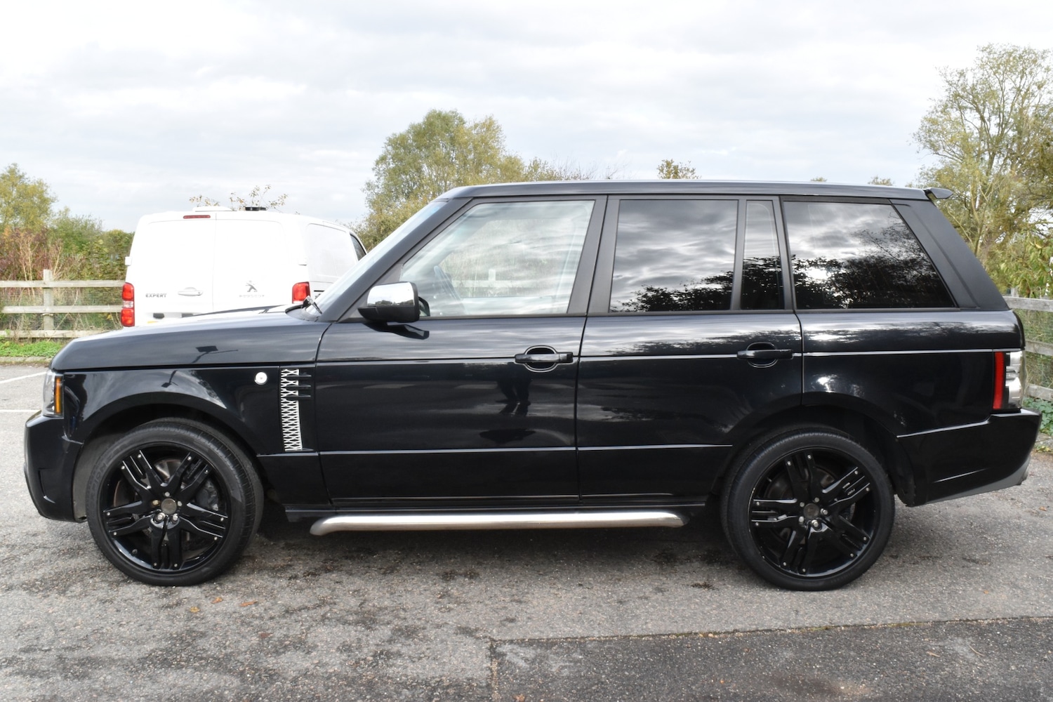 Used Land Rover Range Rover 2011 for sale - 76369474: Photo 31